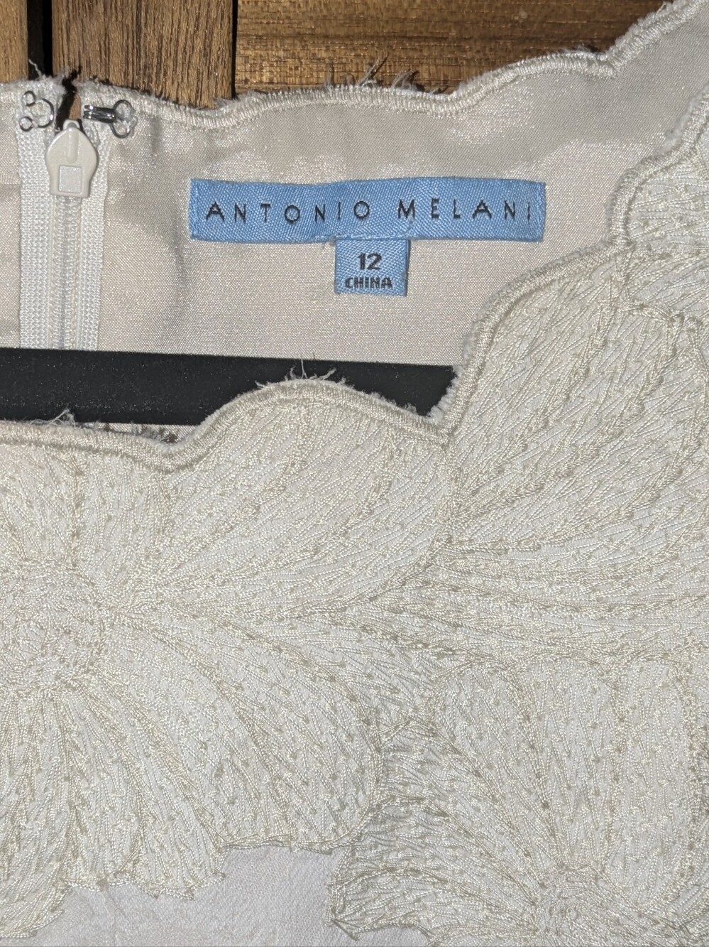 🔥SALE🔥Antonio Melani White Floral Lace Sheath Dress - Picture 12 of 13